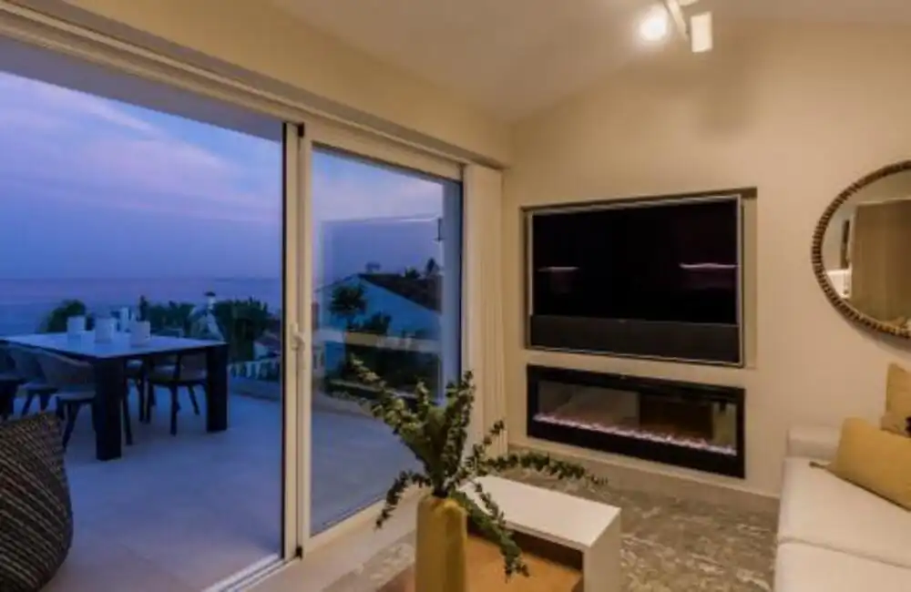 Sala de estar de Casa o chalet en venta en Estepona con Aire acondicionado, Jardín privado y Terraza