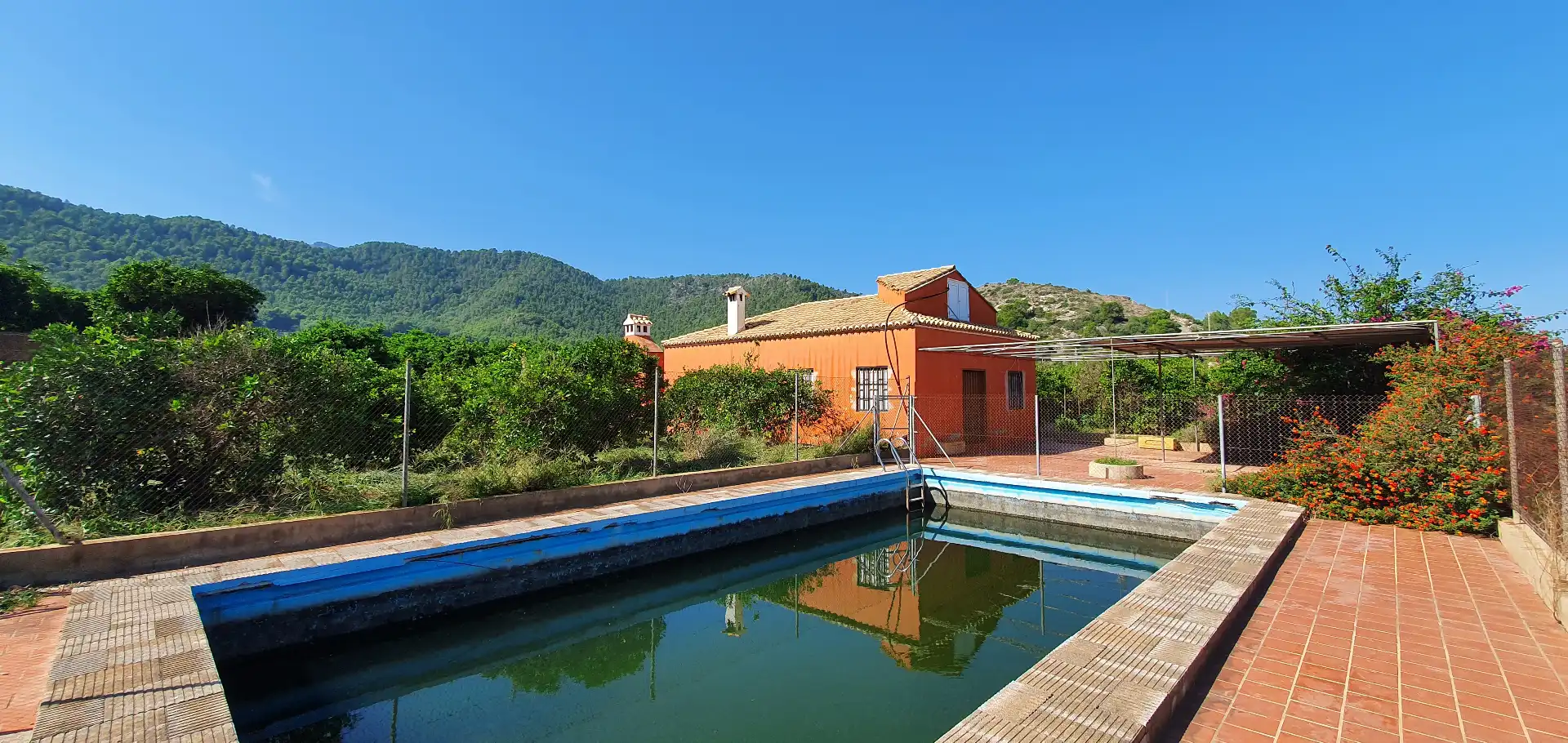 Piscina de Finca rústica en venda en Tavernes de la Valldigna amb Calefacció, Jardí privat i Terrassa