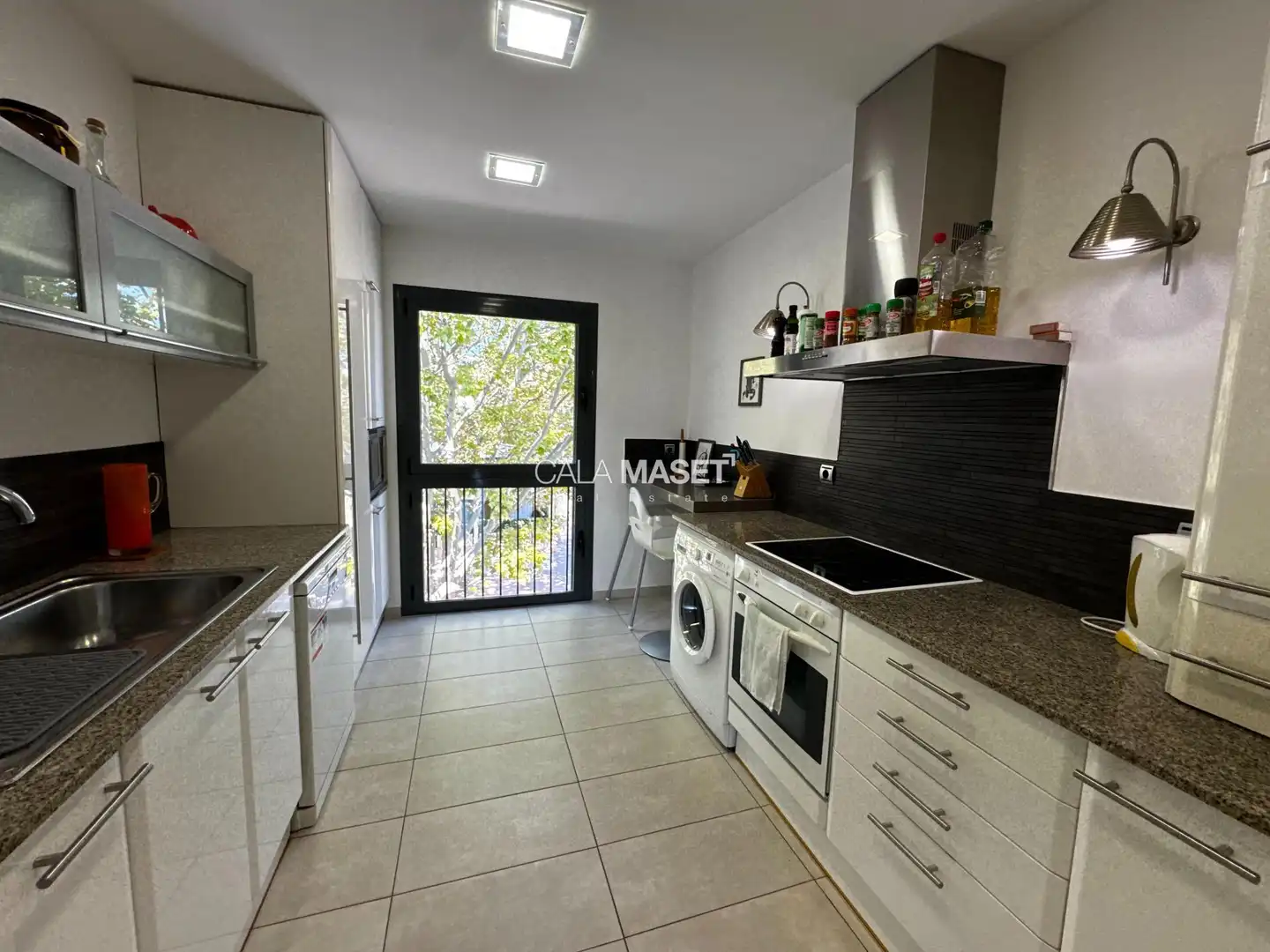 Kitchen of Attic for sale in Sant Feliu de Guíxols  with Heating, Terrace and Swimming Pool