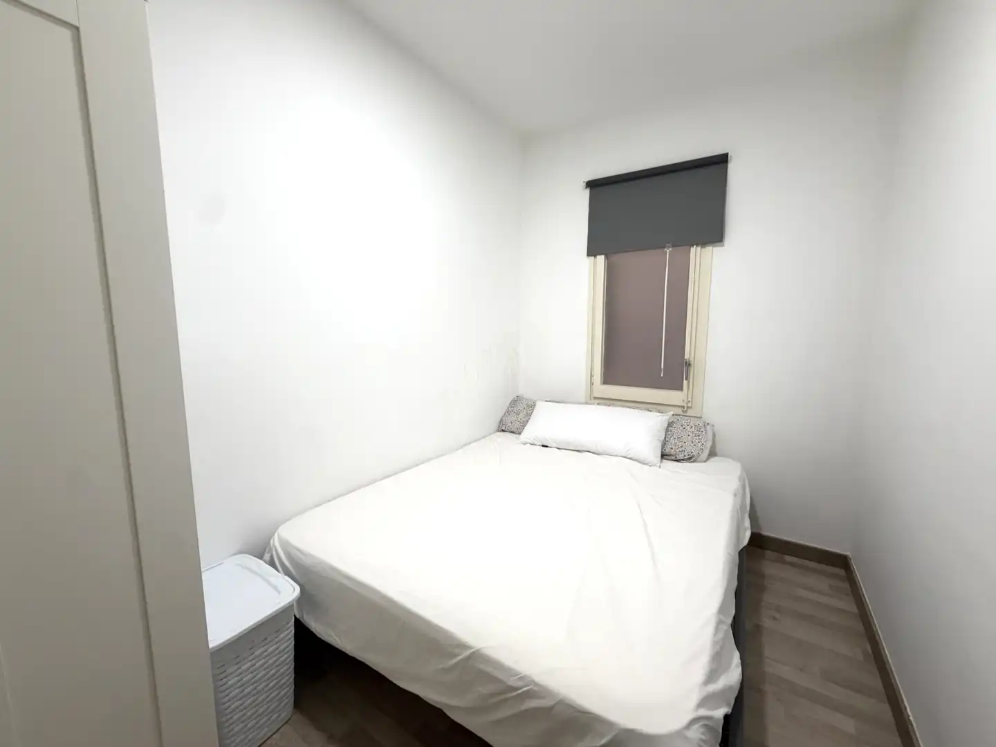 Habitación de Piso en venta en Barcelona con Balcón