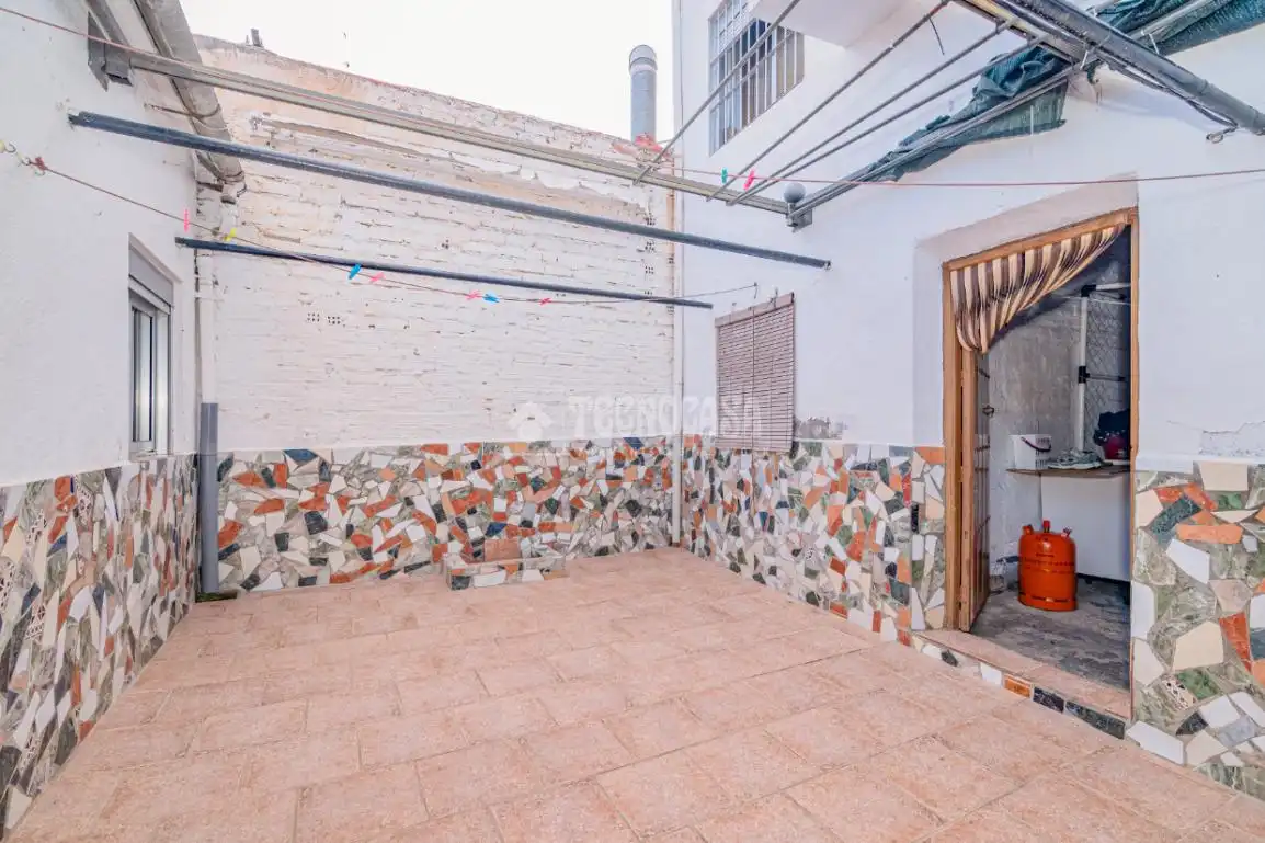 Vista exterior de Casa adosada en venta en Alhendín