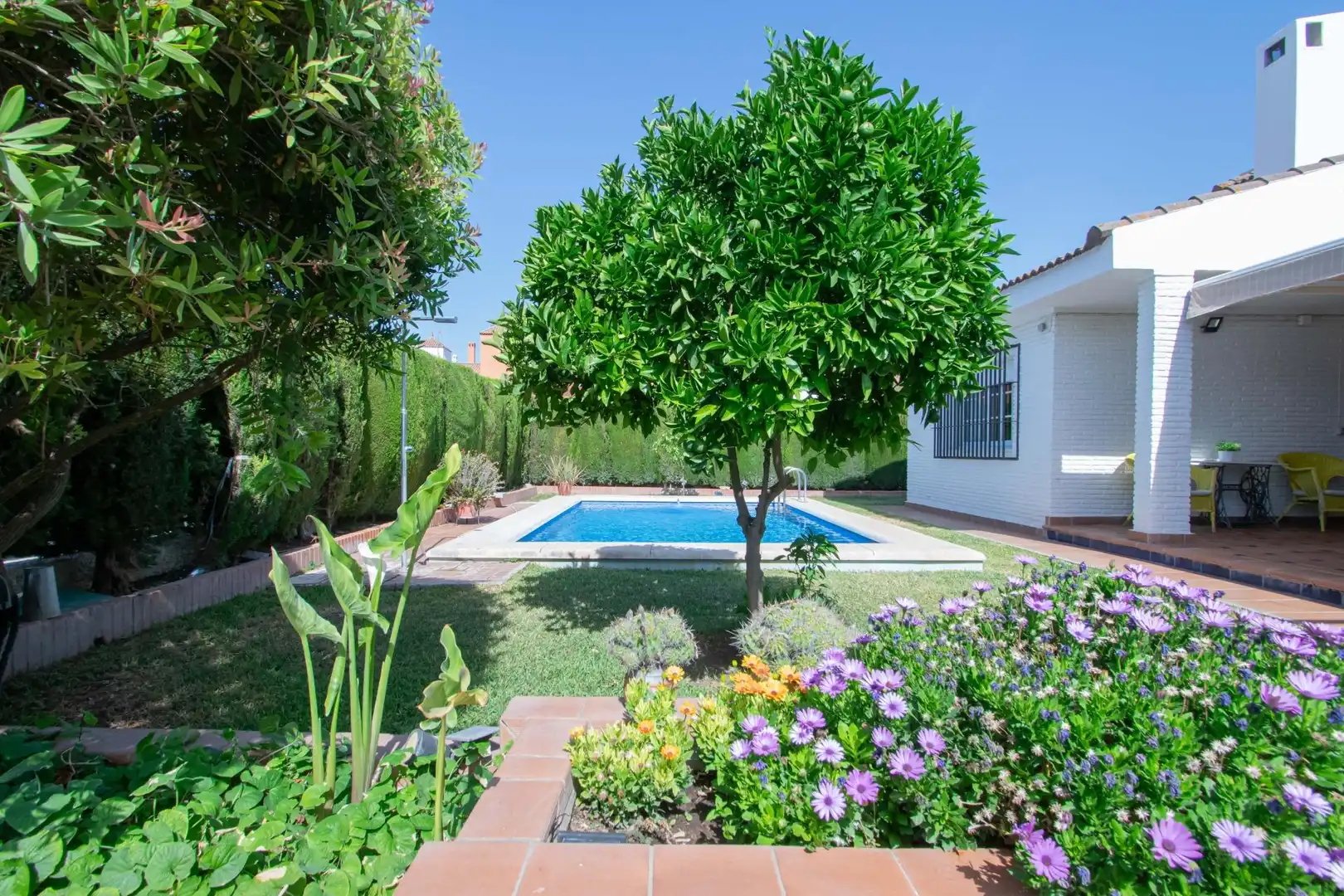 Jardí de Casa o xalet en venda en Gines amb Aire condicionat, Calefacció i Jardí privat