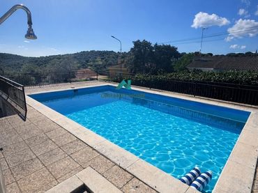 Chalet en venta en Calle Calle Orense 245
