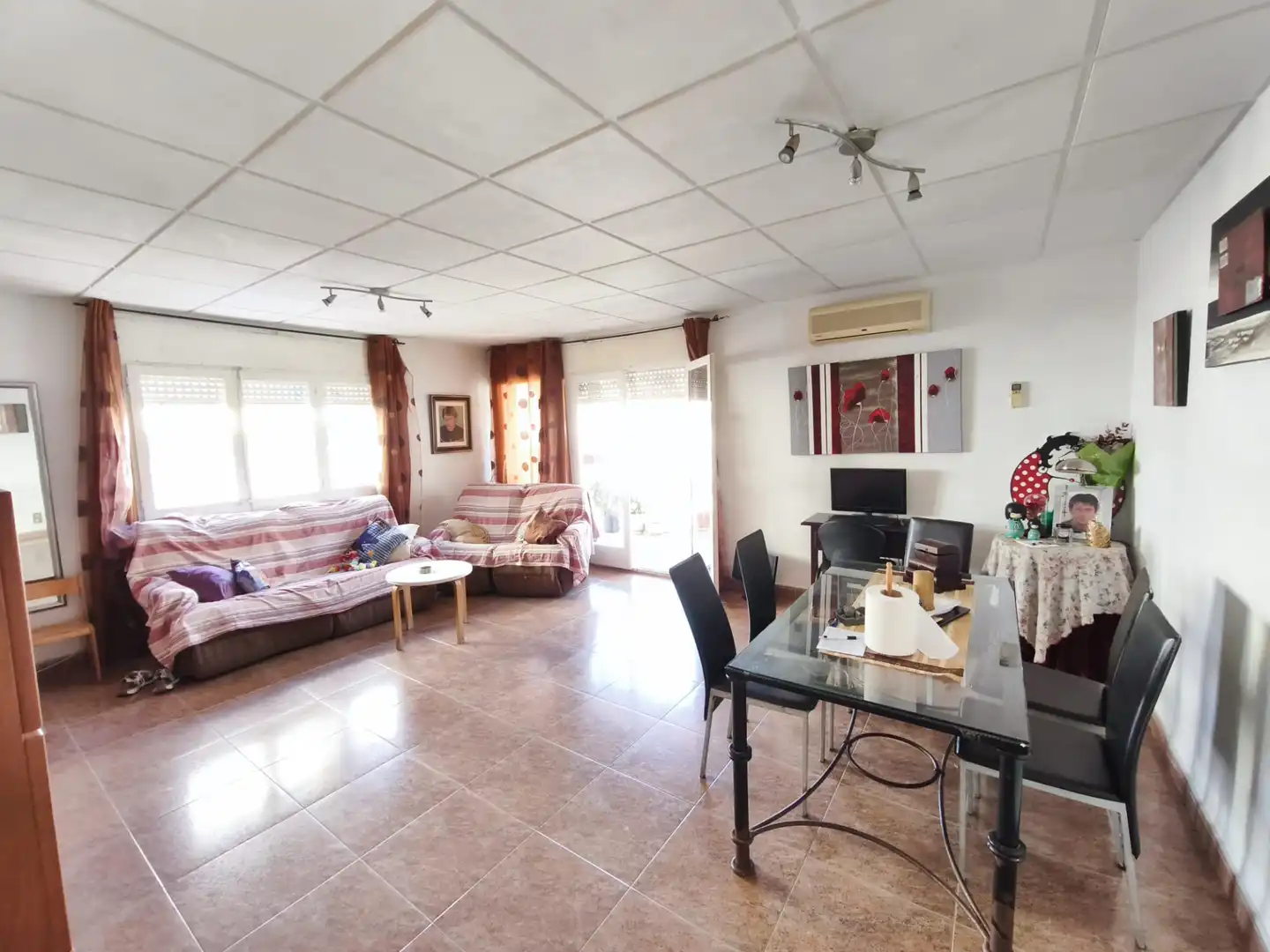 Sala de estar de Piso en venta en Salou con Aire acondicionado, Terraza y Amueblado