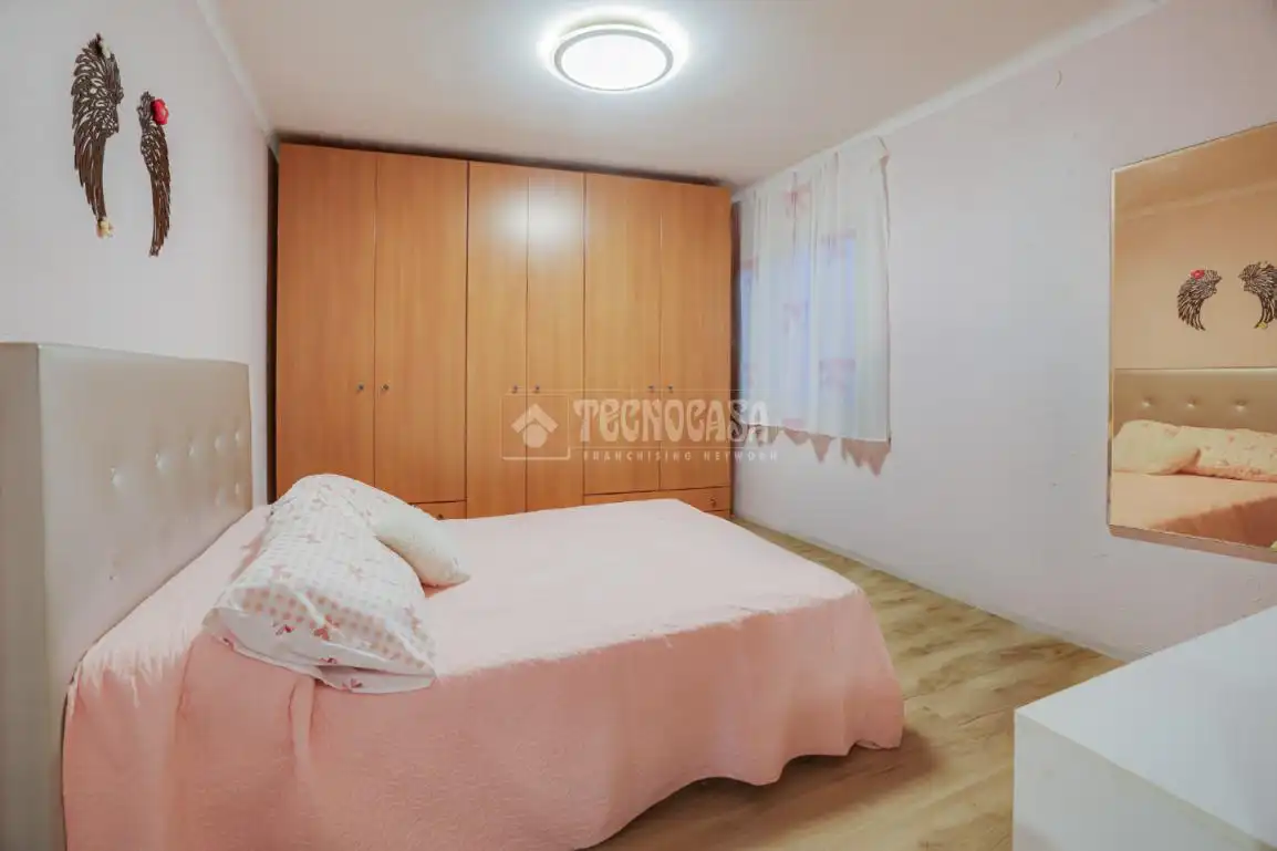 Dormitori de Pis en venda en Sant Feliu de Llobregat amb Calefacció