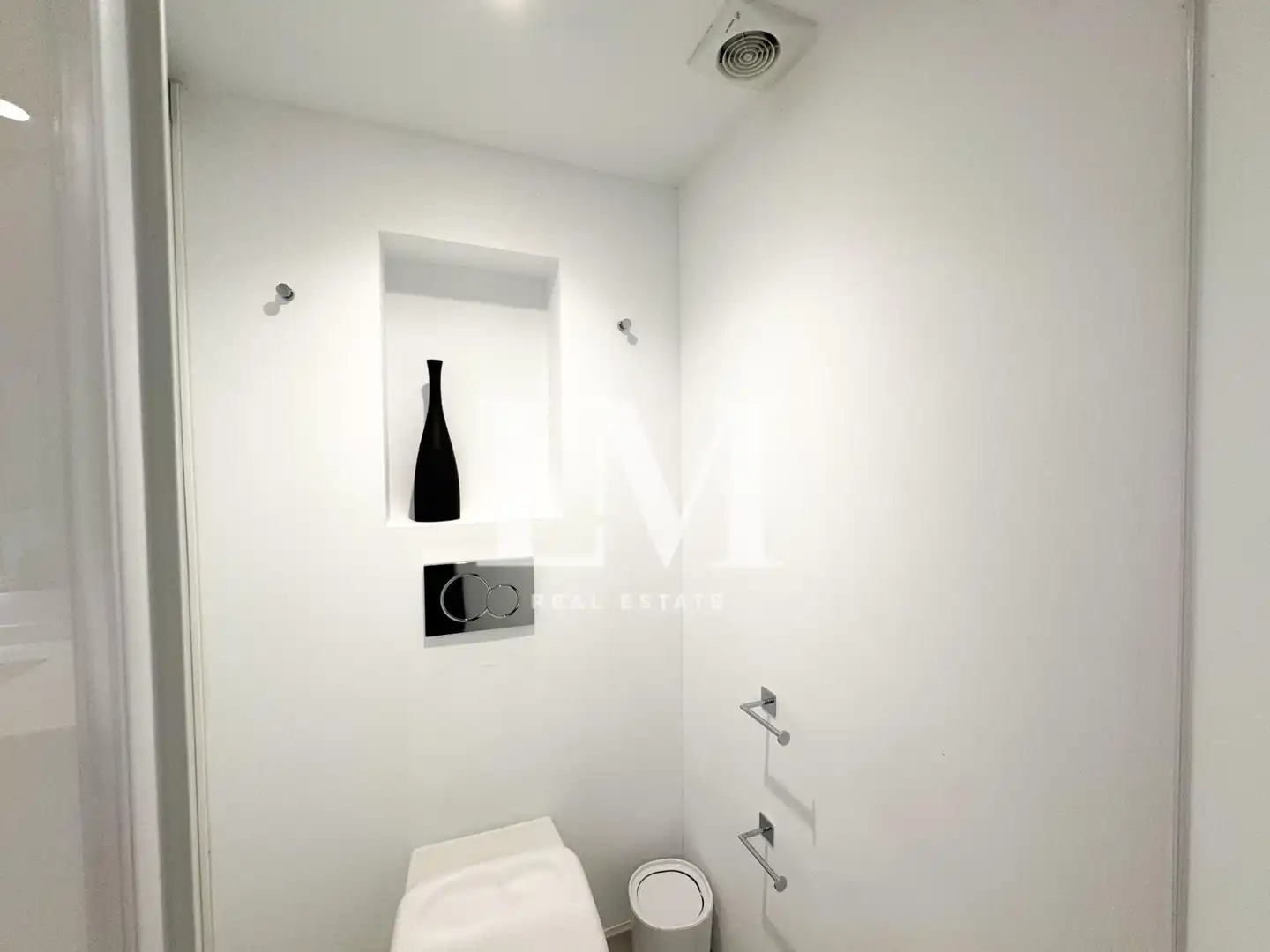 Baño de Casa adosada de alquiler en Barcelona con Aire acondicionado, Jardín privado y Terraza