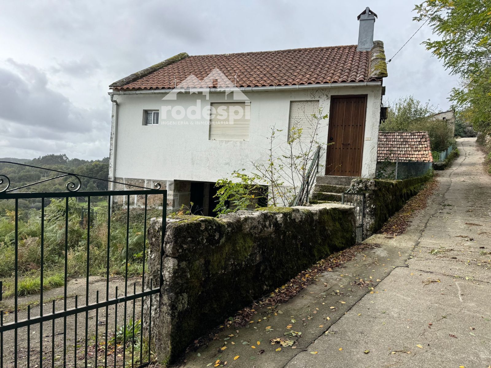 Vista exterior de Casa adosada en venda en A Cañiza   amb Moblat