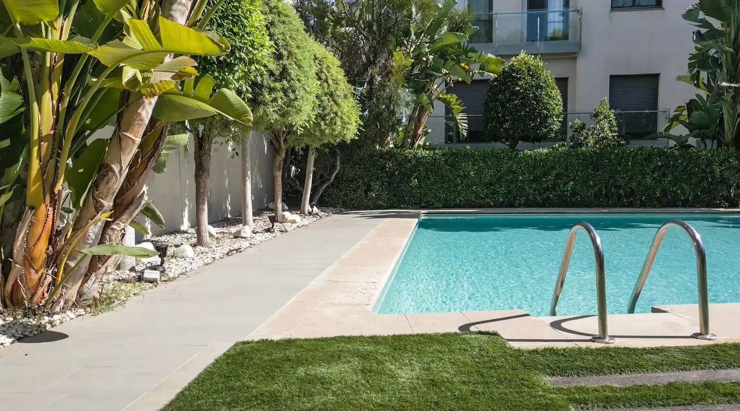 Swimming pool of Flat for sale in Sitges  with Air Conditioner, Heating and Private garden