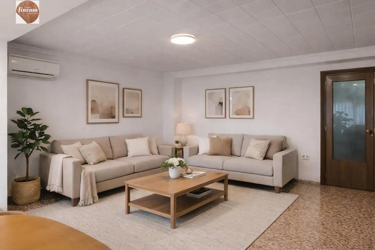 Sala d'estar de Pis en venda en Valencia amb Aire condicionat i Balcó