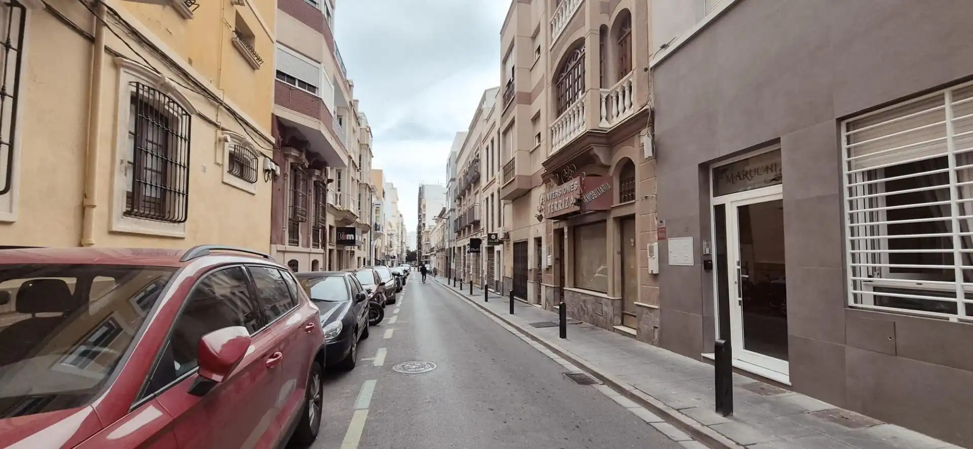 Vista exterior de Edificio en venta en Almería