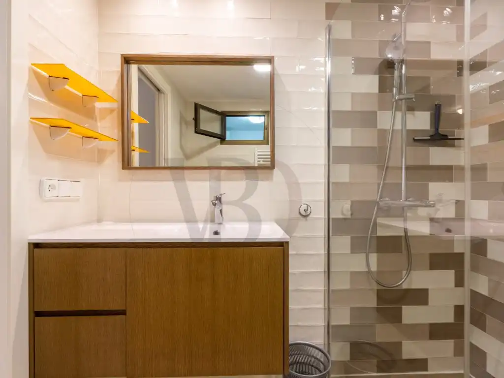 Bathroom of Apartments for sale in Eivissa  with Air Conditioner, Furnished and Oven