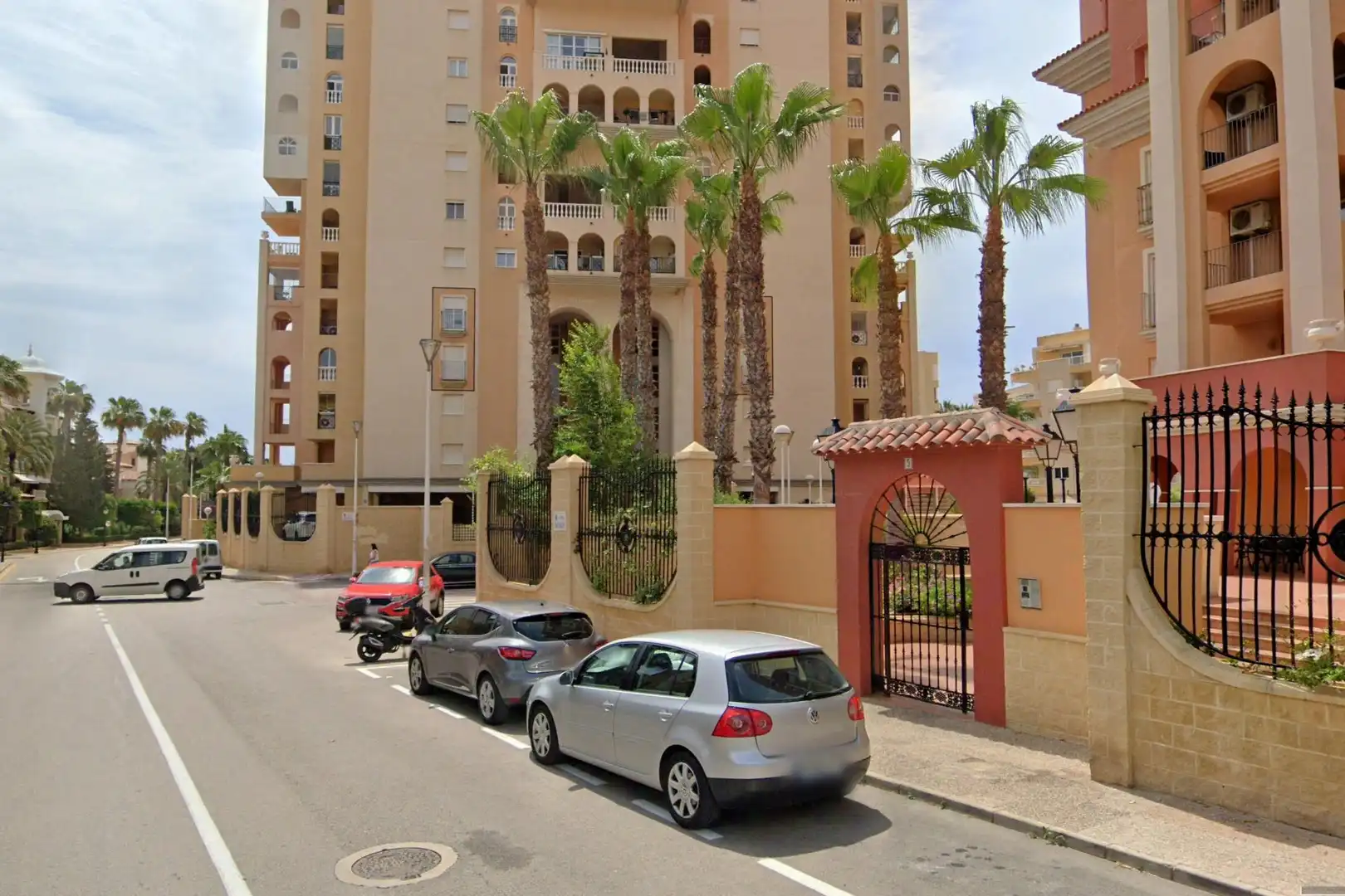 Apartament amb terrassa en venda a Avenida Av. Roentgen 5, imagen 28