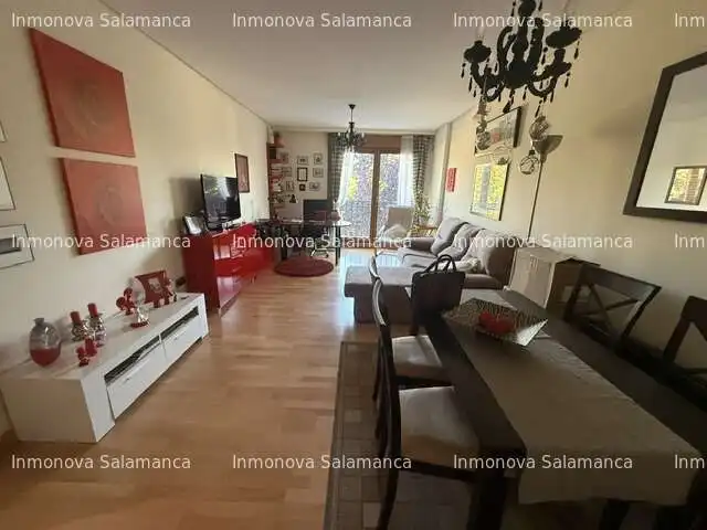 Sala d'estar de Pis de lloguer en Salamanca amb Calefacció, Moblat i Piscina comunitària