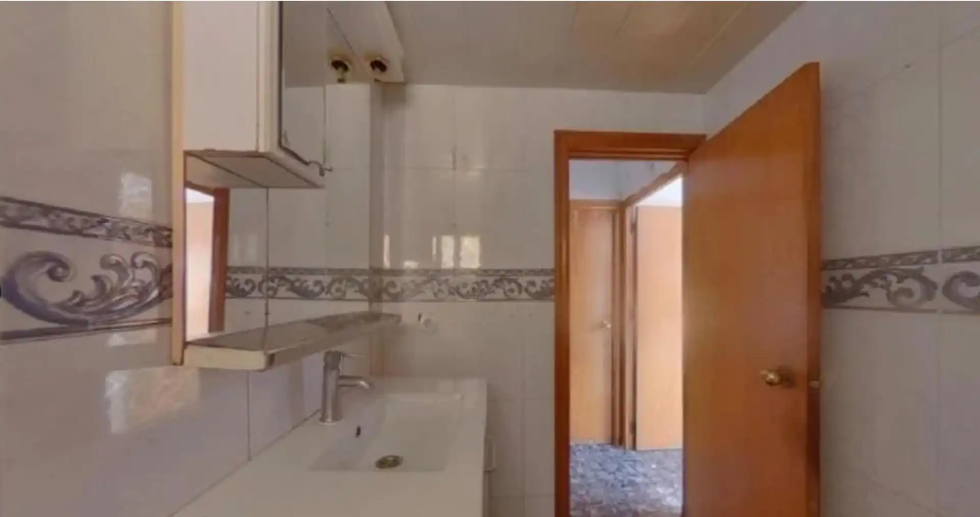 Baño de Piso en venta en Badalona