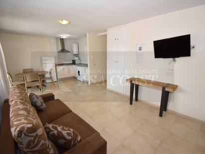 Living room of Flat for sale in Fuengirola  with Terrace and Furnished