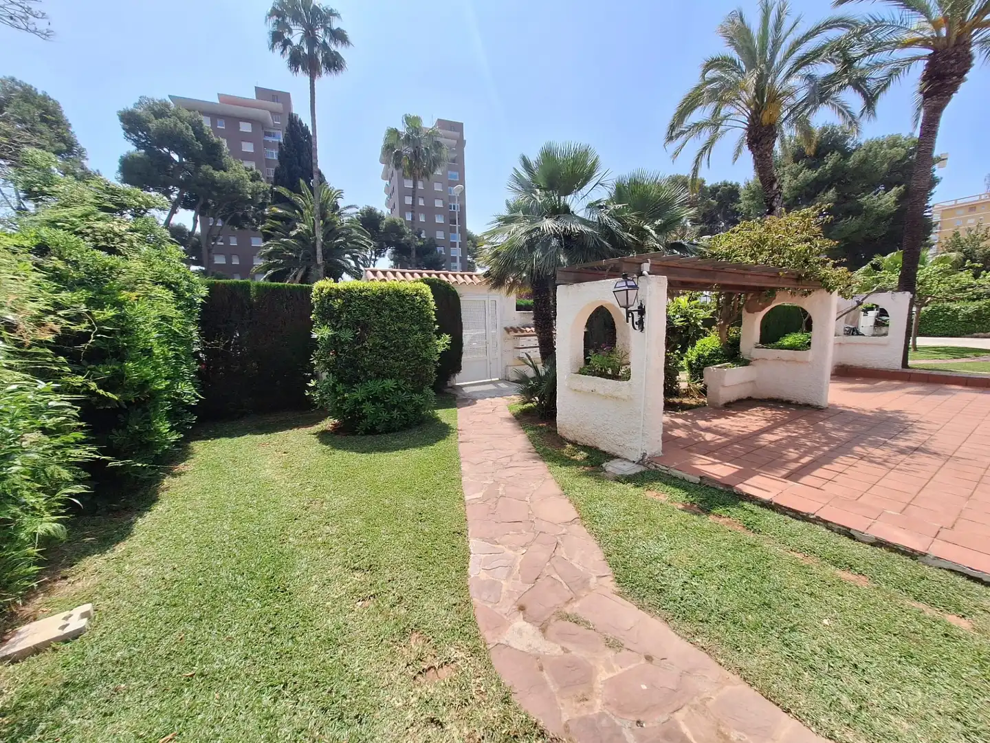 Jardín de Casa adosada en venta en Benicasim / Benicàssim con Terraza, Amueblado y Balcón