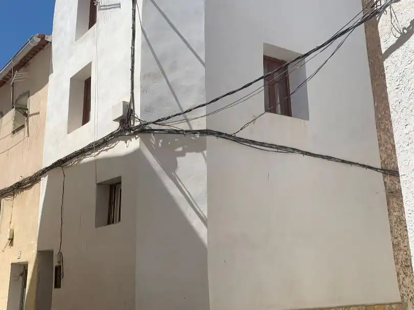 Casa rústica en venta en Calle real 14