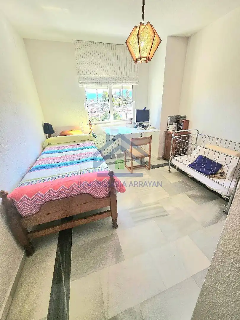 Habitación de Casa o chalet en venta en Ogíjares con Aire acondicionado, Calefacción y Jardín privado