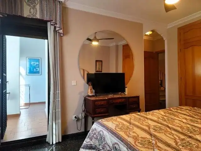Dormitori de Casa adosada en venda en Alaquàs amb Aire condicionat, Terrassa i Traster