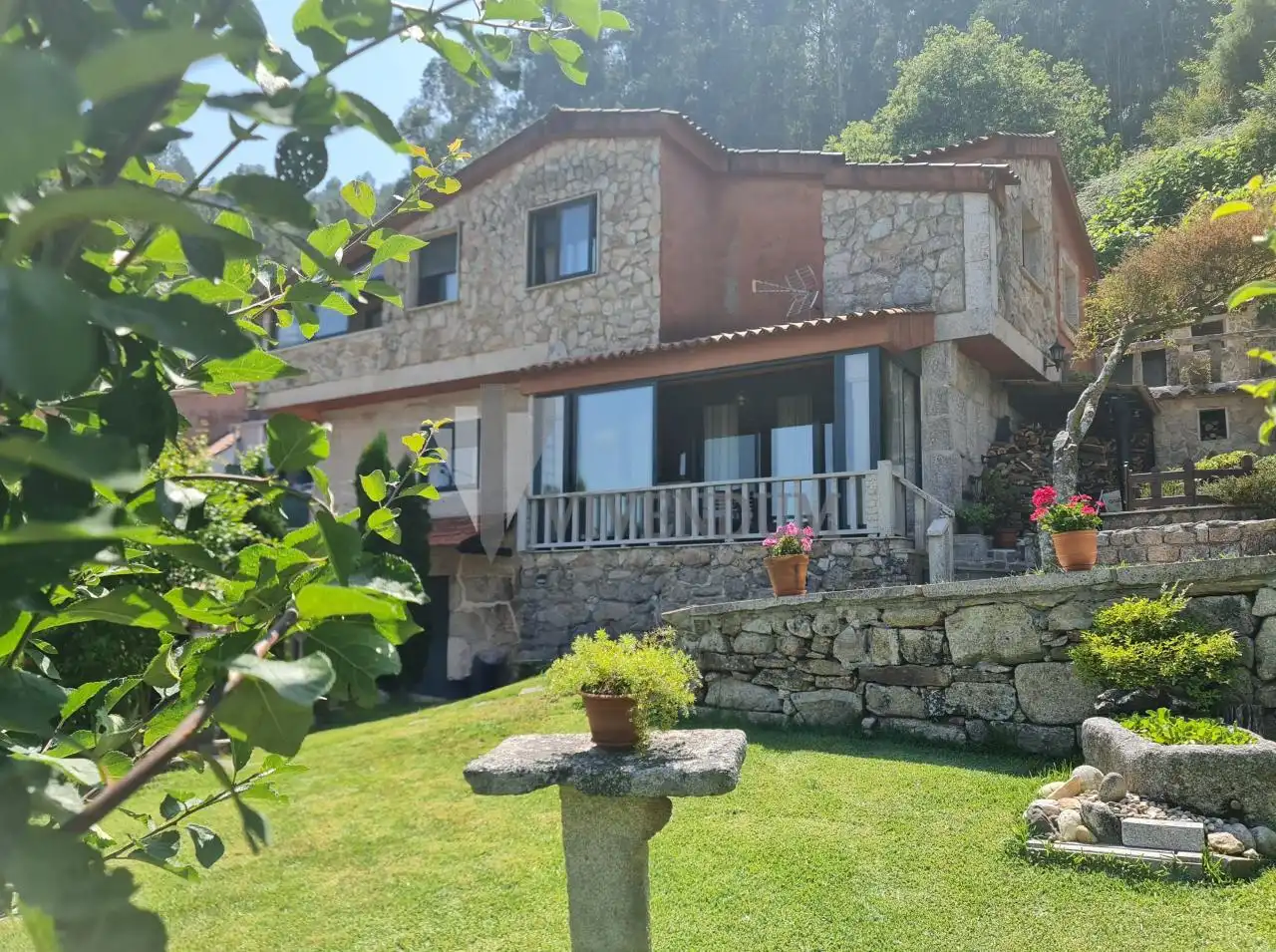 Vista exterior de Casa o chalet en venta en Redondela con Calefacción, Jardín privado y Terraza