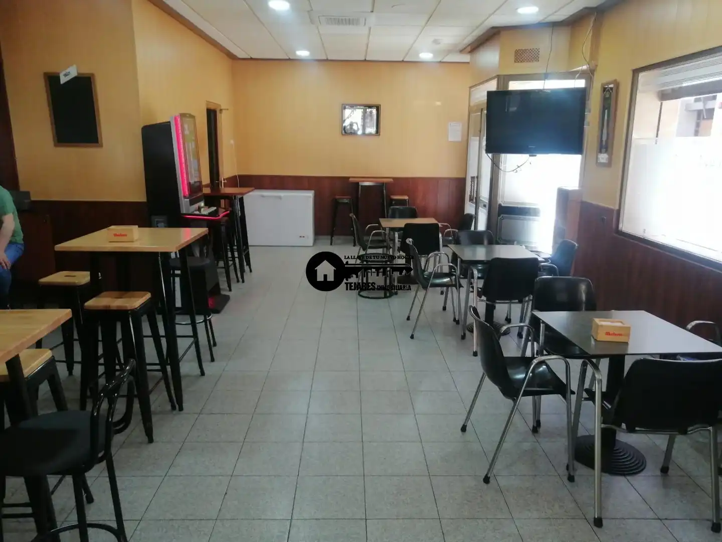 Local comercial en venda a El Pilar