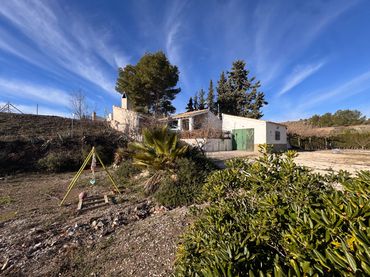 Villa avec balcon à vendre à Cehegín