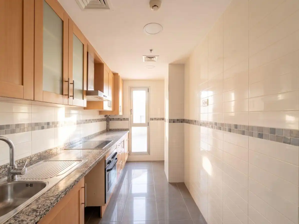 Cocina de Piso en venta en Alicante / Alacant con Piscina comunitaria
