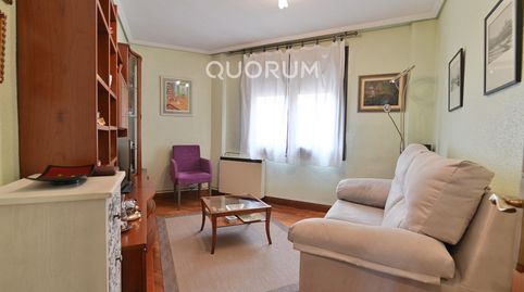 Foto 2 de Piso en venta en Calle Calle Santutxu, Santutxu - Basarrate, Bilbao