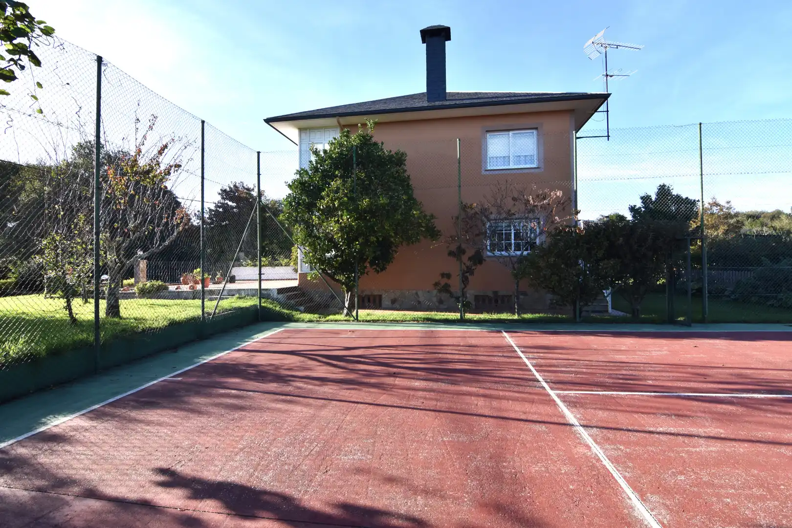 Garden of Detached homes for sale in Mera - Serantes