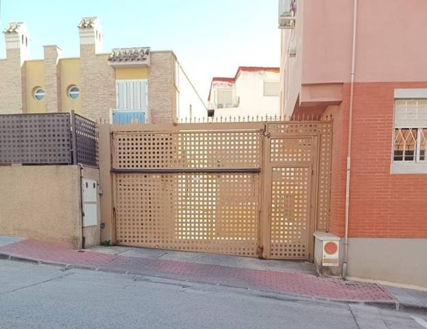 Garaje en Venta en Paz en La Ñora