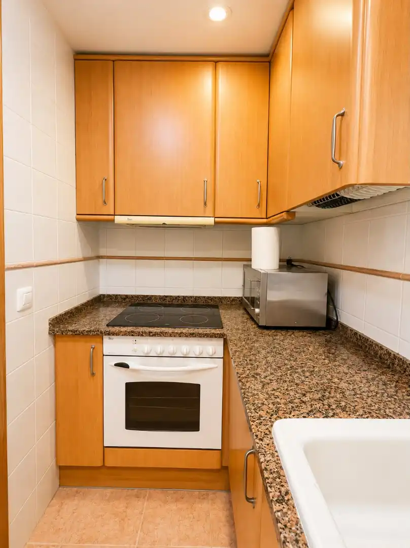 Cocina de Apartamento en venta en Santa Susanna con Terraza, Horno y Piscina comunitaria
