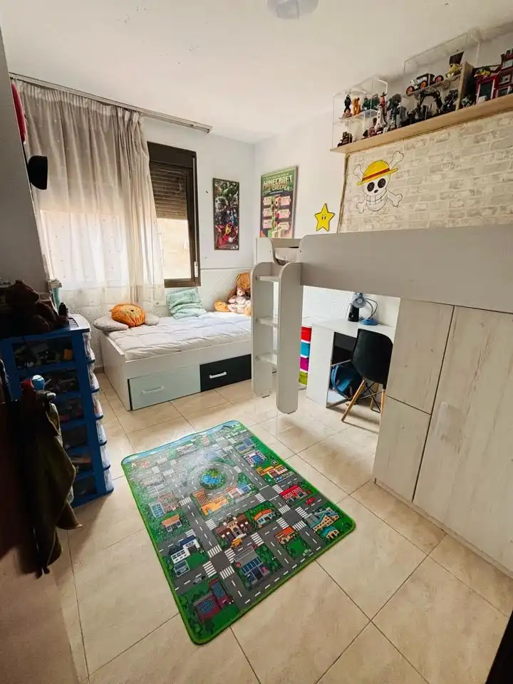Habitación de Piso en venta en Melilla