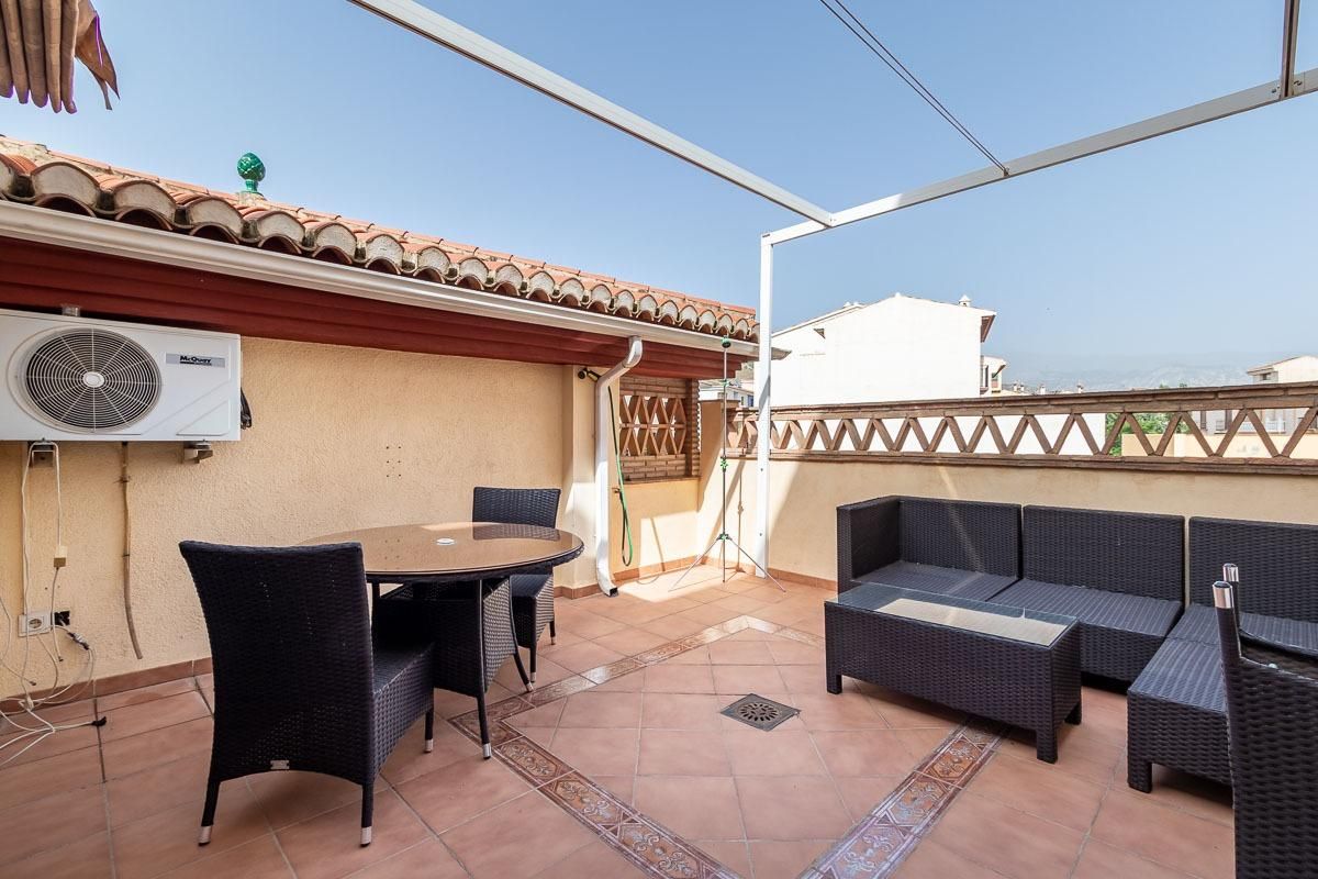 Terrace of House or chalet for sale in Padul  with Air Conditioner, Heating and Terrace