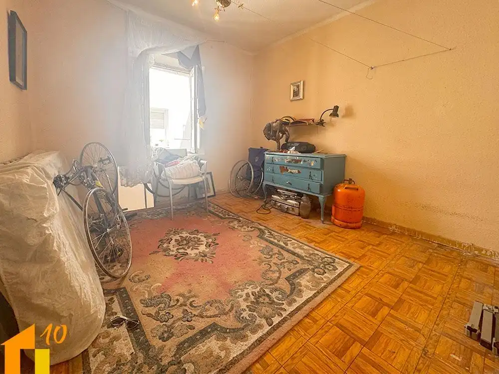 Bedroom of Apartments for sale in Burgos