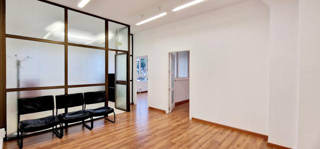 Oficina en Alquiler en Plaza CONSTITUCION en Puerto Deportivo