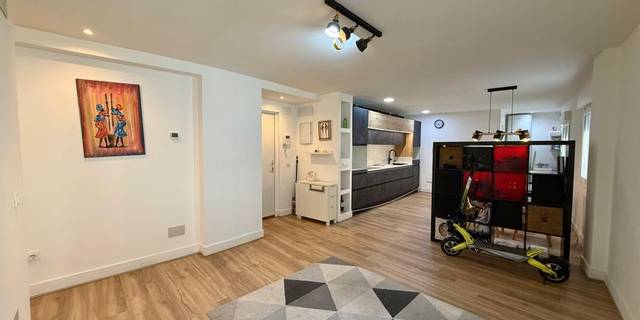 Piso en Venta en Calle Rio Caudal  en Fozaneldi - Tenderina