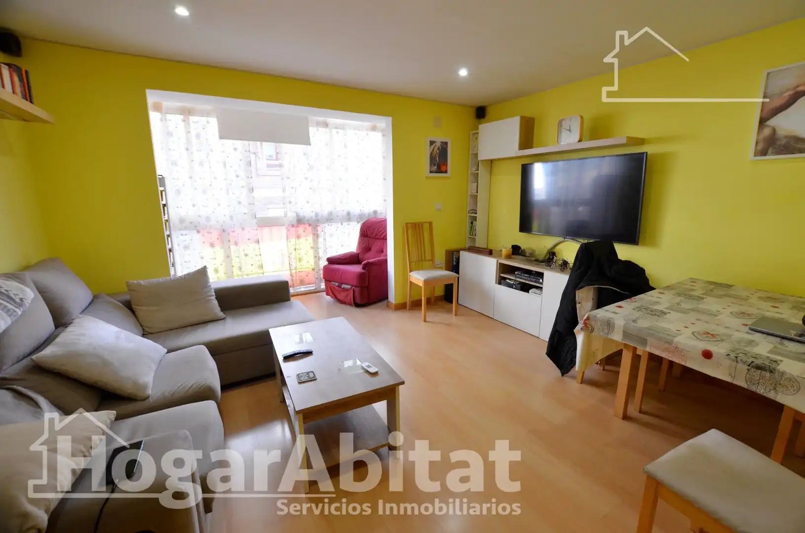 Living room of Flat for sale in Alicante / Alacant  with Furnished