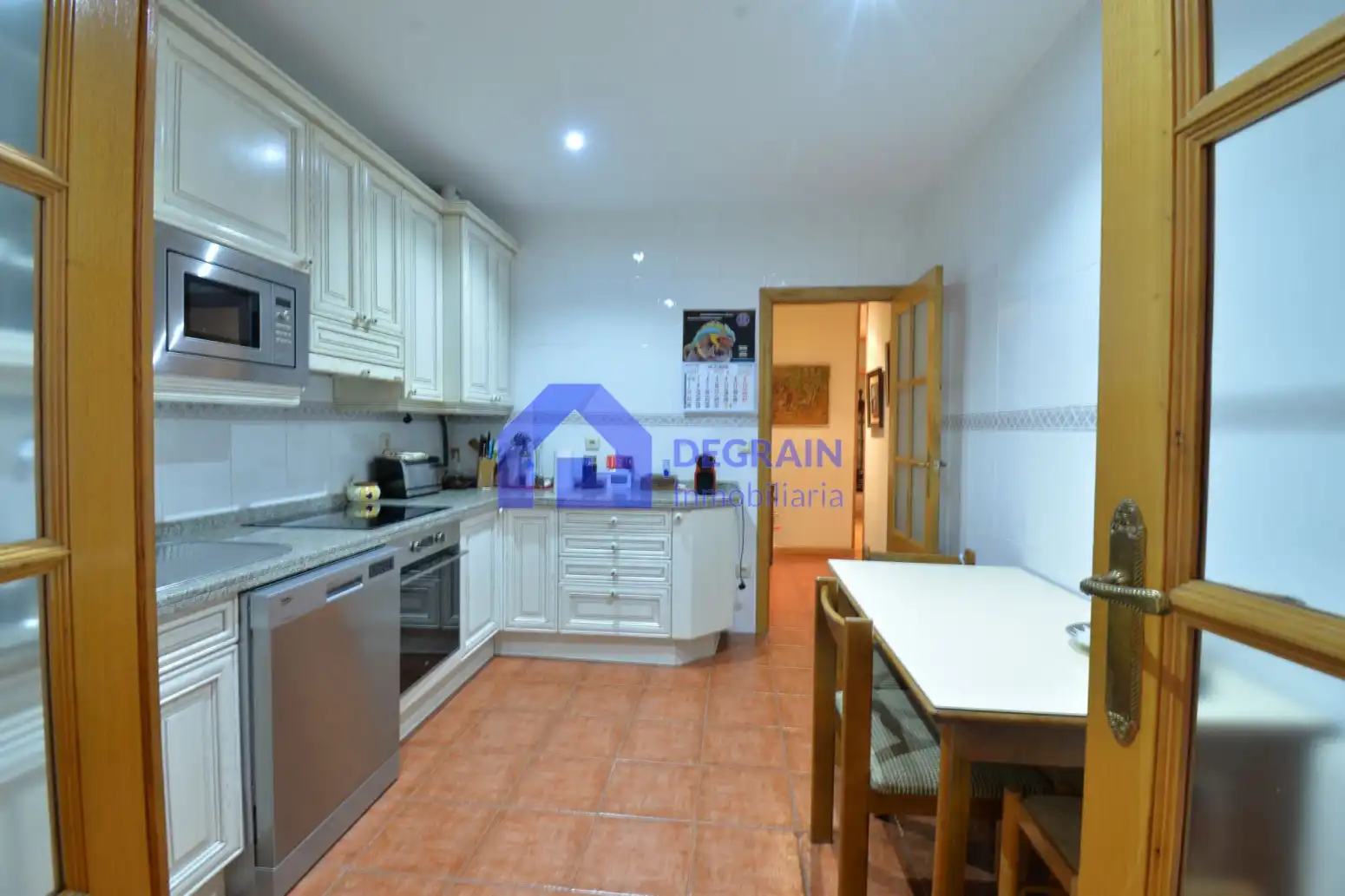 Kitchen of Flat for sale in Oviedo   with Heating, Parquet flooring and Terrace