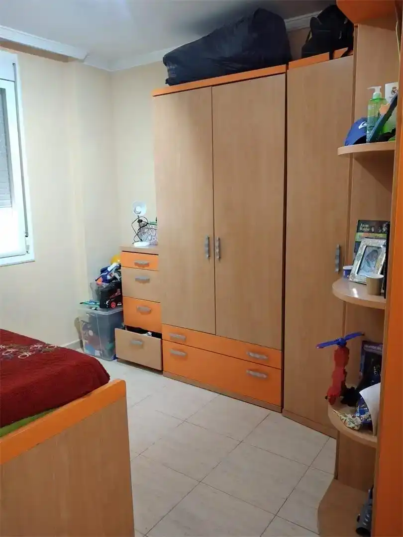 Habitación de Piso en venta en Melilla con Aire acondicionado, Microondas y Balcón