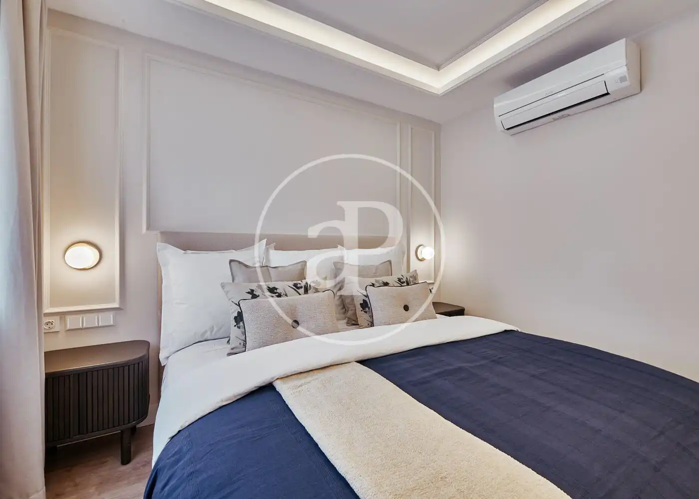 Bedroom of Flat for sale in Madrid  with Air Conditioner, Heating and Terrace