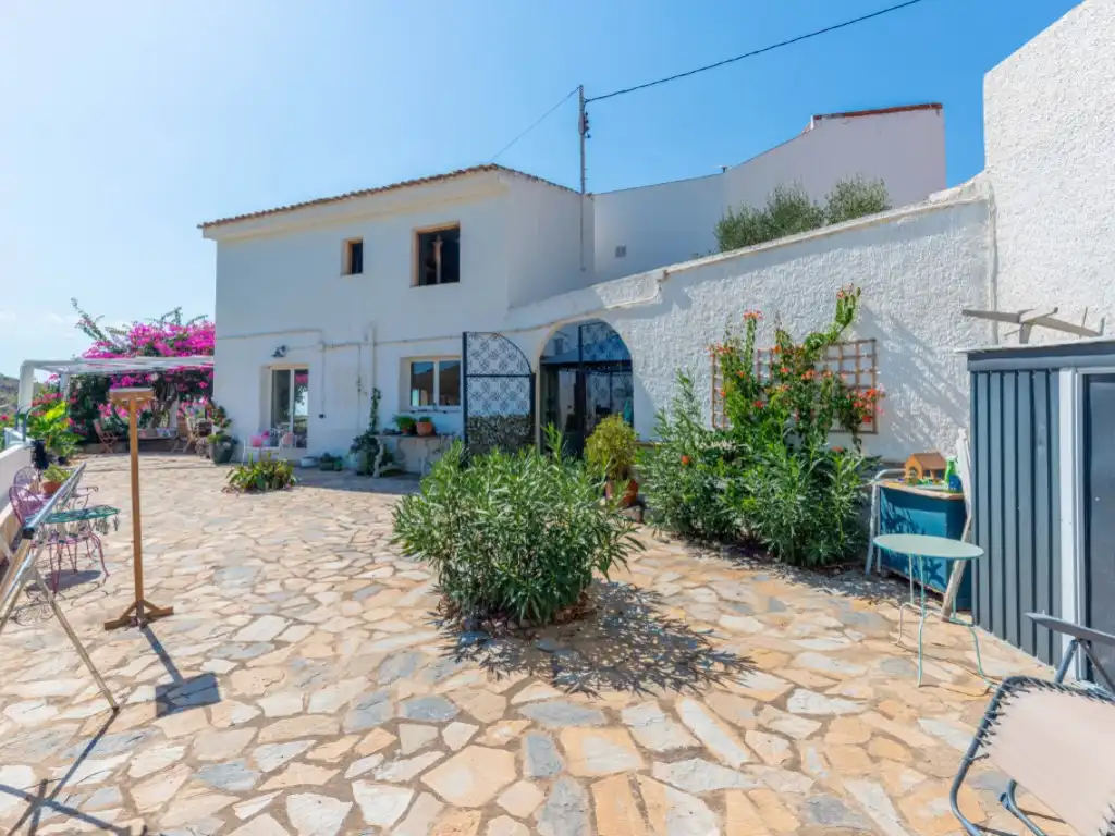 House with pool for sale in Calle Baix Casetes, imagen 4