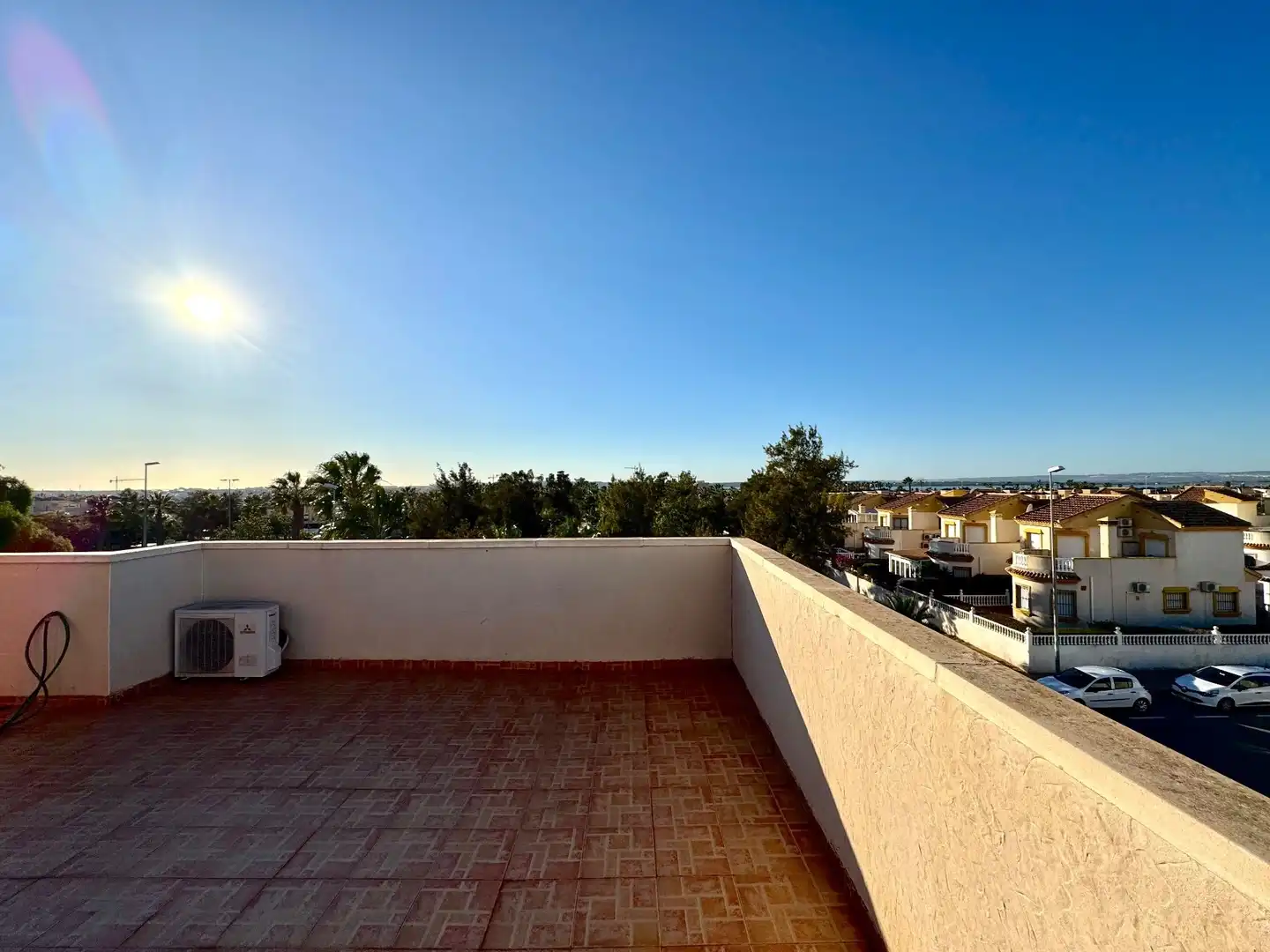 Terrasse von Haus oder Chalet zur Miete in Guardamar del Segura mit Klimaanlage, Privatgarten und Terrasse