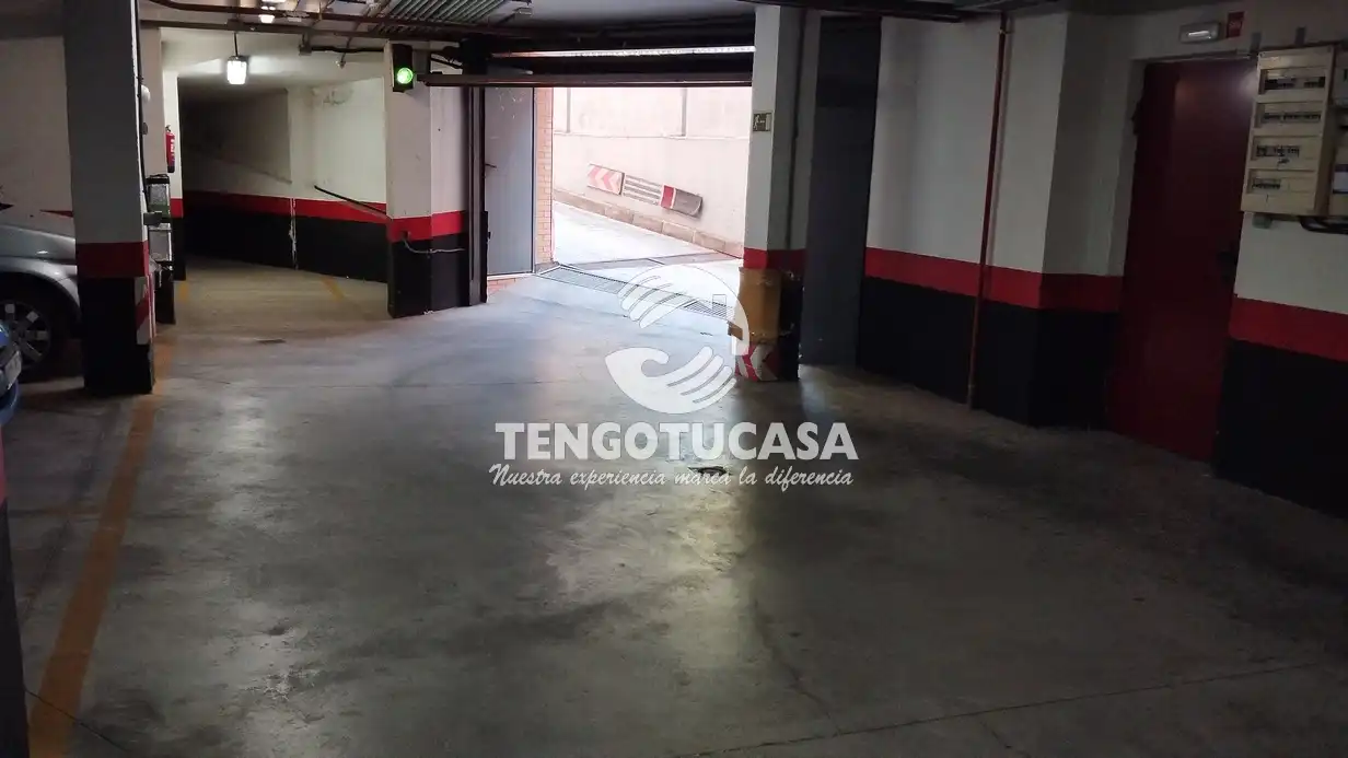 Garage for rent in Calle de Luis Ruiz, Pueblo Nuevo
