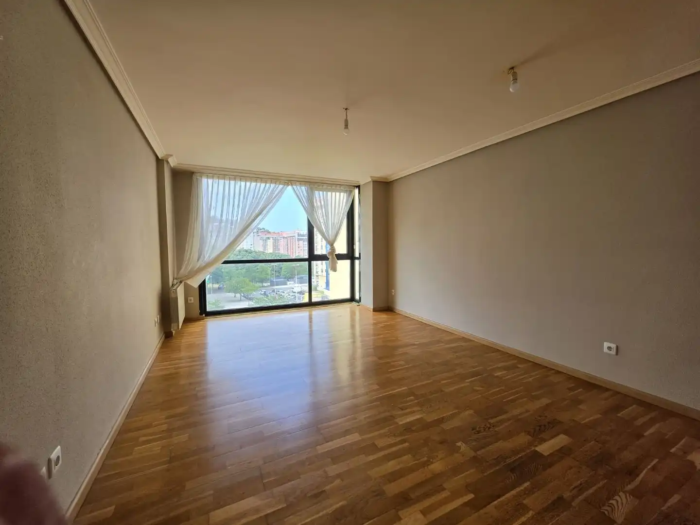Sala de estar de Piso de alquiler en A Coruña Capital  con Calefacción