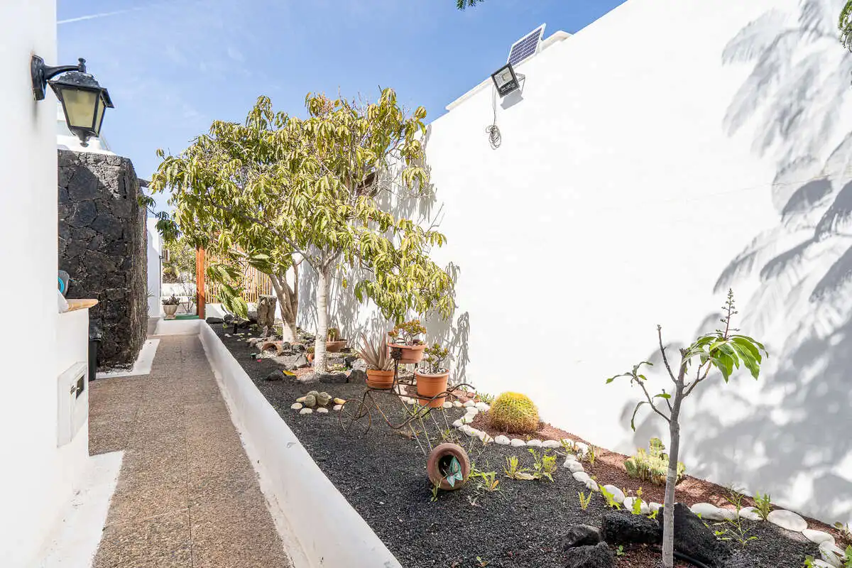 Vista exterior de Casa o chalet en venta en Arrecife con Piscina