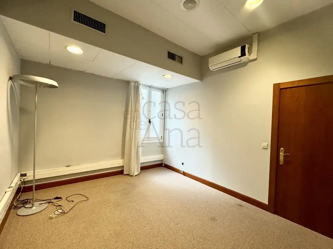 Office for rent in Bilbao   with Air Conditioner and Heating