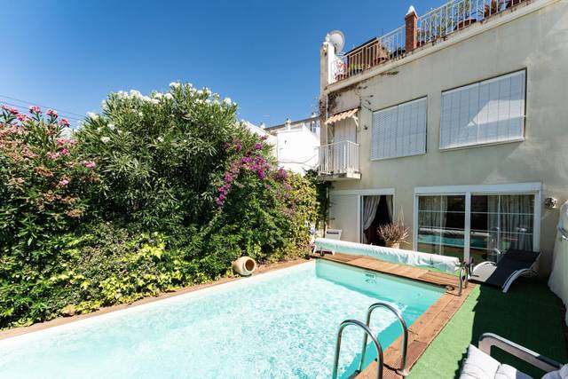 Casa adosada en Venta en Archidona