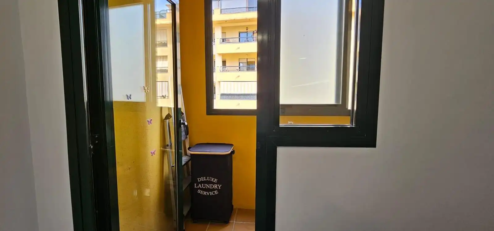 Wohnung zur Miete in Marbella mit Privatgarten, Terrasse und Möbliert