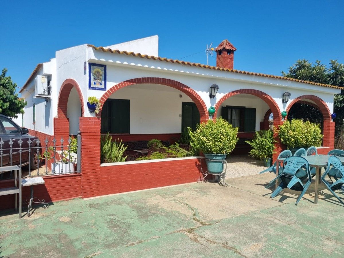 Exterior view of Residential for sale in San Juan del Puerto