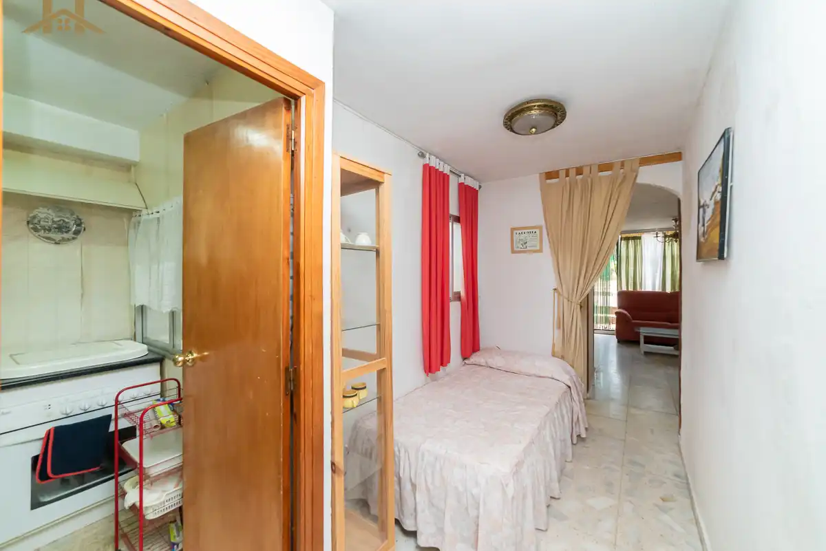 Dormitori de Casa o xalet en venda en Santa María de la Alameda amb Traster
